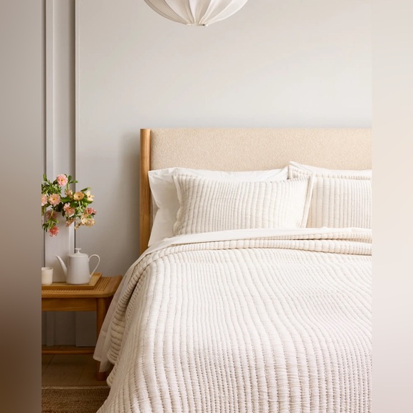 NWT Queen Organic Cotton Channel Stitch Coverlet in Undyed - Picture 4 of 7